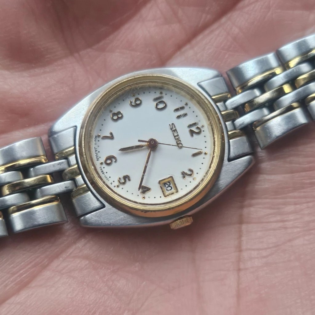 Vintage Seiko Ladies Wristwatch Date Calander Analog Quartz Japan Movt Watch
